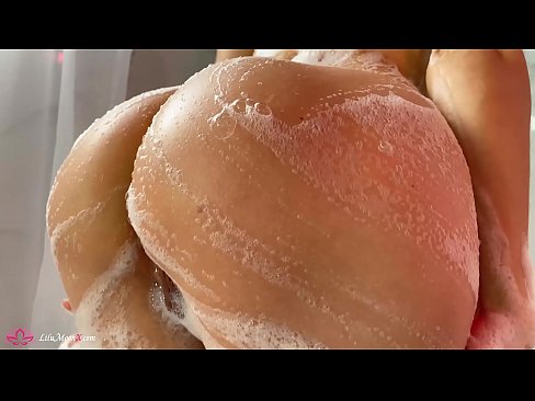 ❤️ Bruneta masturbuje kundu vibrátorem až k intenzivnímu orgasmu ve sprše ️❌ Porno fb u cs.yourxxxvideos.ru ❌️❤
